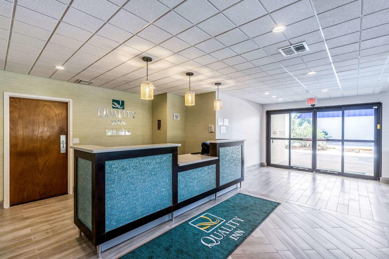 Quality Inn Palm Beach International Airport - thumb 27