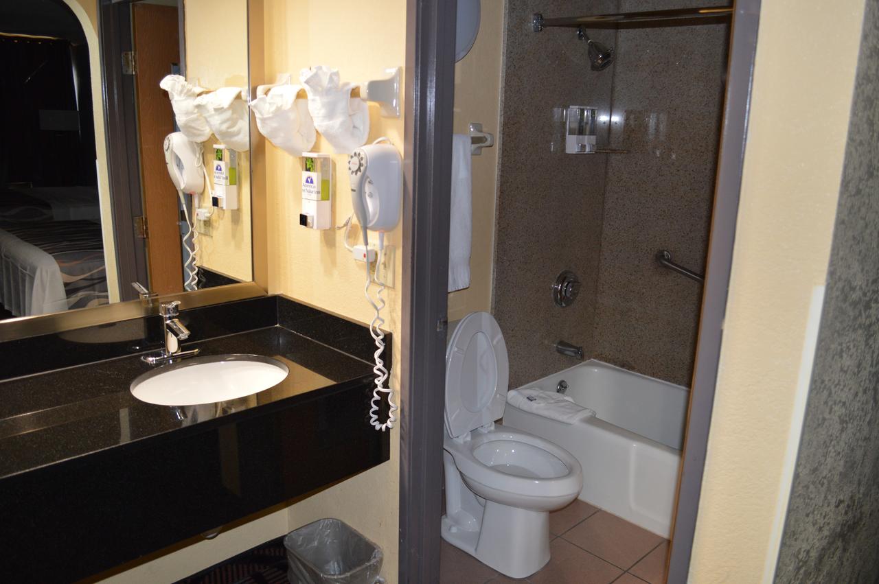 Americas Best Value Inn Fort Myers - thumb 29