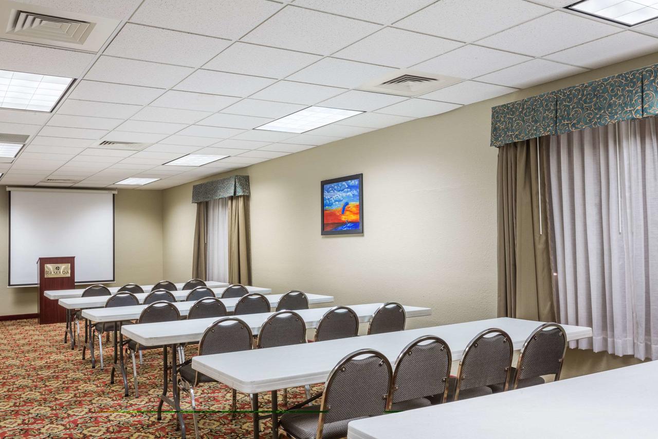 Quality Inn - thumb 10