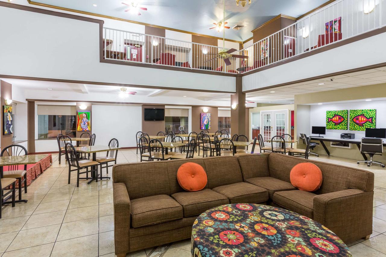 Quality Inn - thumb 1