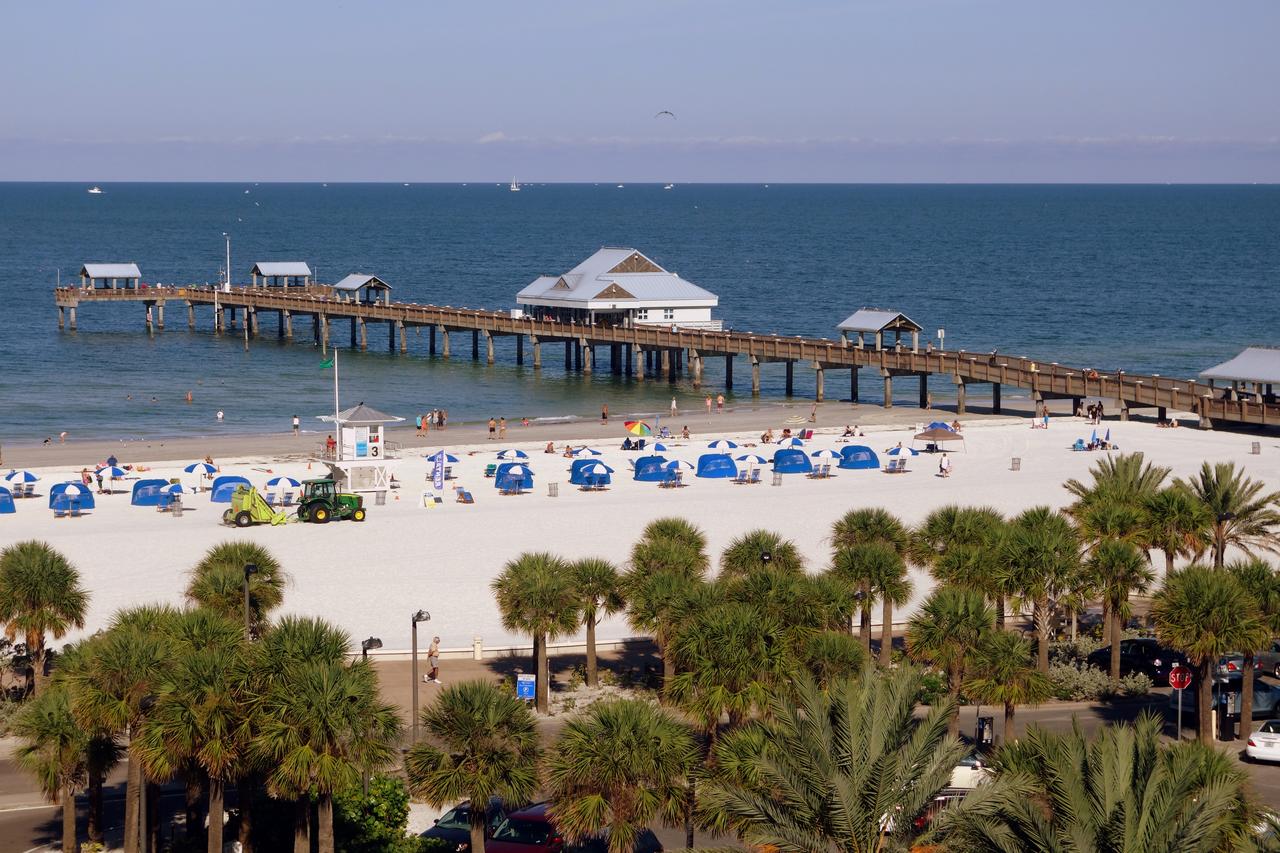 Pier House 60 Clearwater Beach Marina Hotel - thumb 1