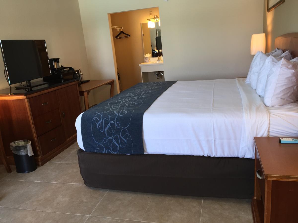 Seasons Florida Resort - thumb 10