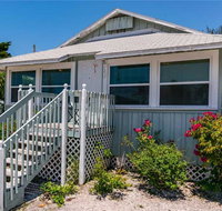 Beach House Bungalow - Accommodation Ohio