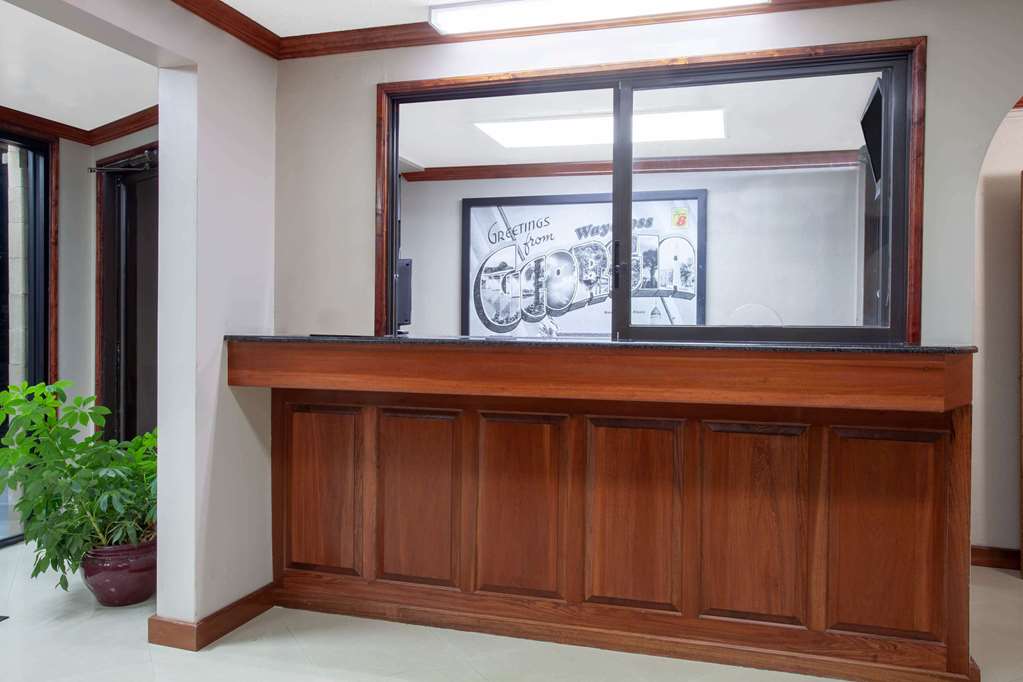 Super 8 Waycross - thumb 4