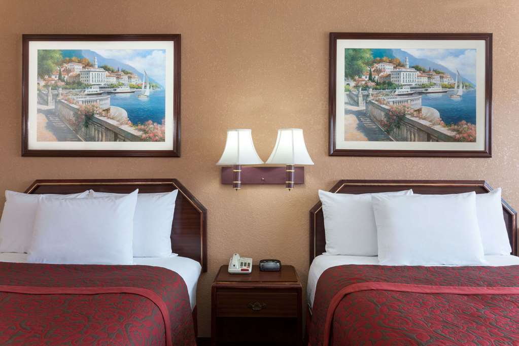 Days Inn Waycross - thumb 6