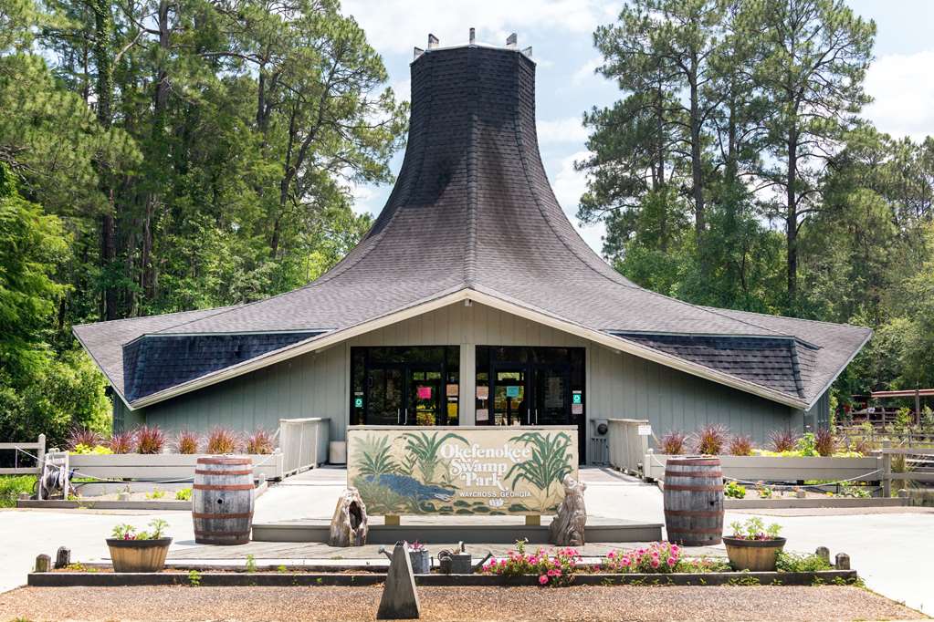 Days Inn Waycross - thumb 12