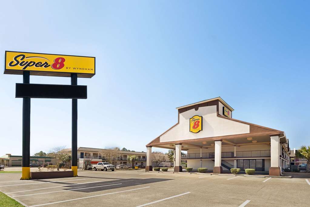 Super 8 Gulfport Near Biloxi - thumb 0