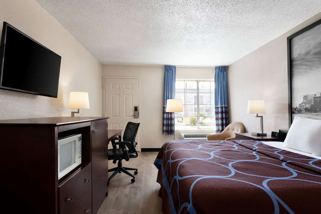 Super 8 Gulfport Near Biloxi - thumb 6