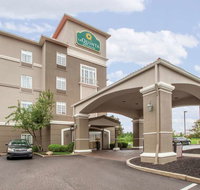 La Quinta Inn  Suites Cincinnati Arpt - Accommodation Ohio