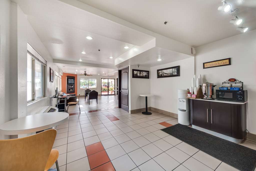 Motel 6 Brownsville North - thumb 9