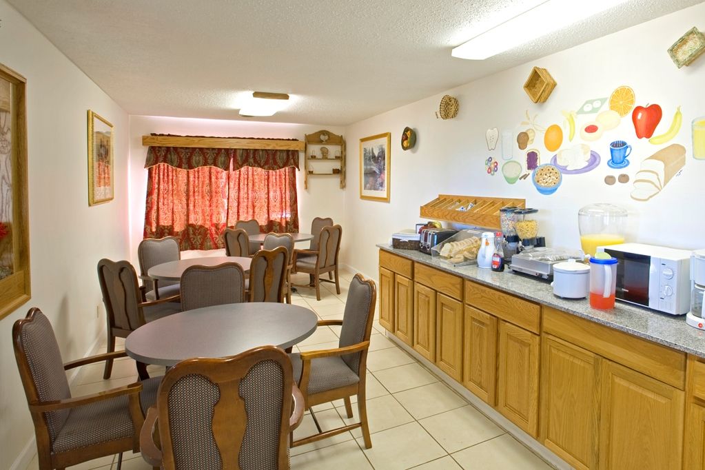 Americas Best Value Inn - thumb 13