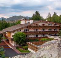 Knob Hill Inn - Accommodation Ohio