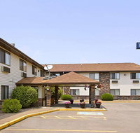 Days Inn  Suites Davenport East - Accommodation Ohio