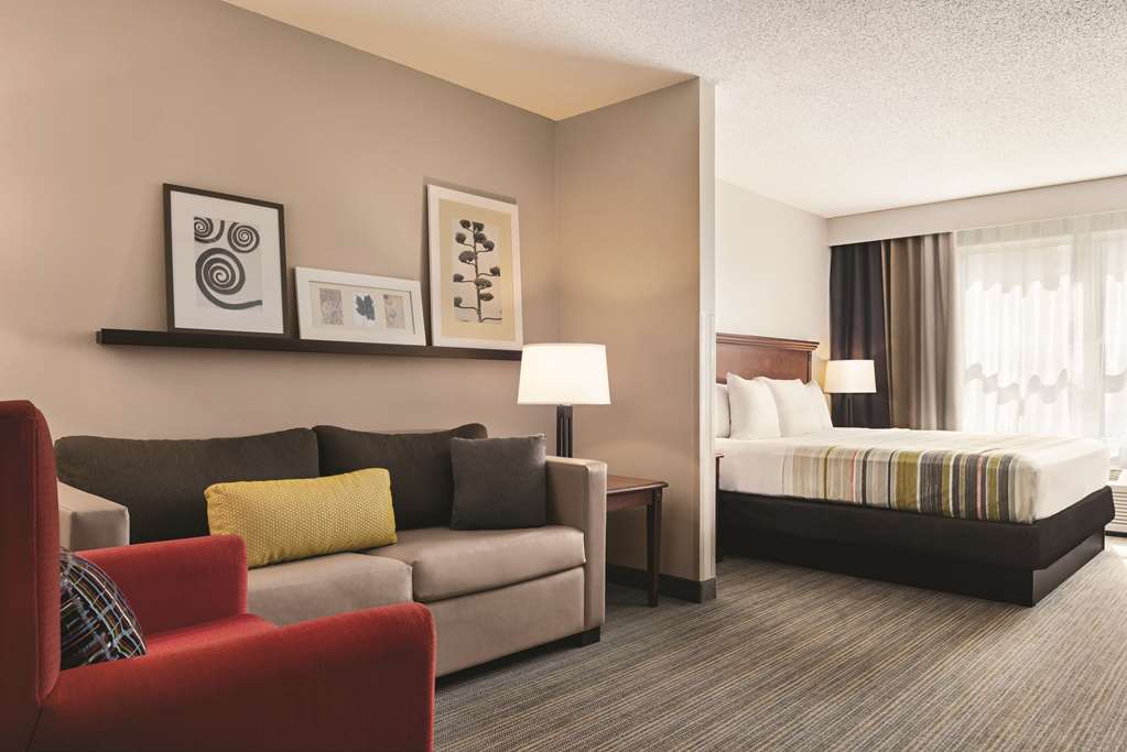 Country Inn & Suites Marinette - thumb 12