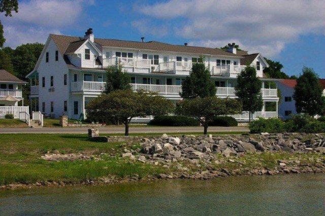 Edgewater Resort Motel - thumb 13