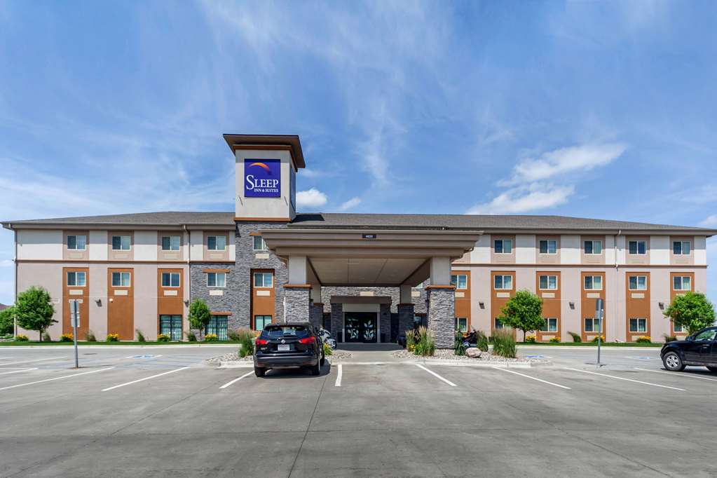 Sleep Inn & Suites - thumb 0