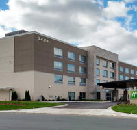 Holiday Inn Express  Suites Eagan - Accommodation Ohio