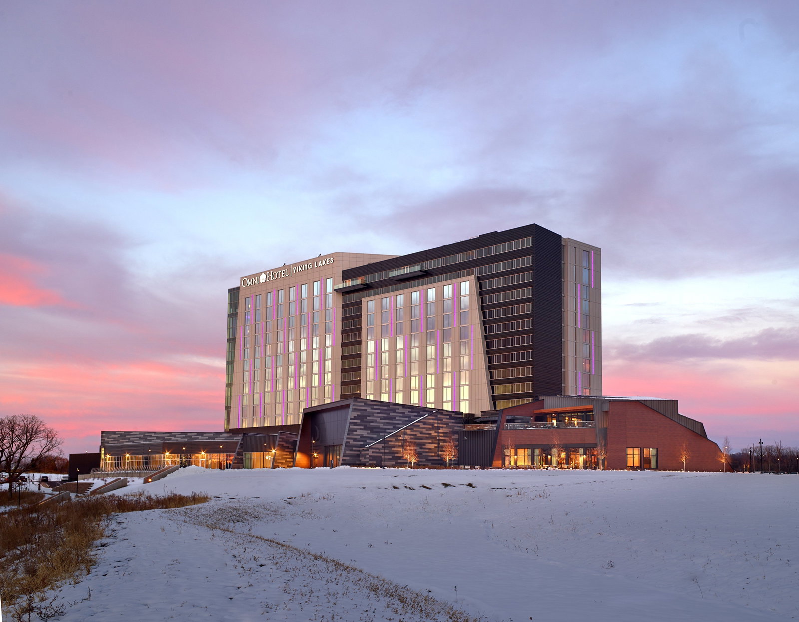 Omni Viking Lakes Hotel - thumb 0