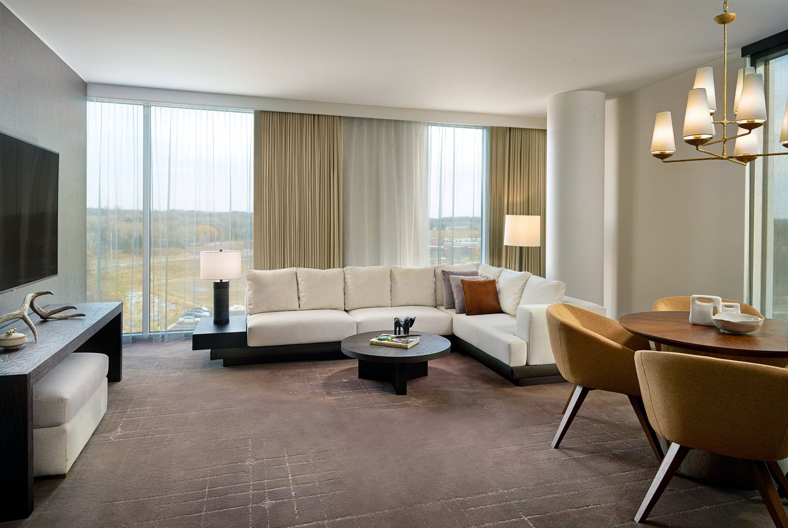 Omni Viking Lakes Hotel - thumb 11