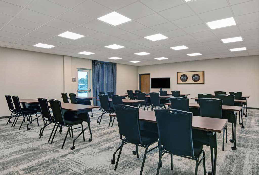 Homewood Sts By Hilton Edison Woodbridge - thumb 9