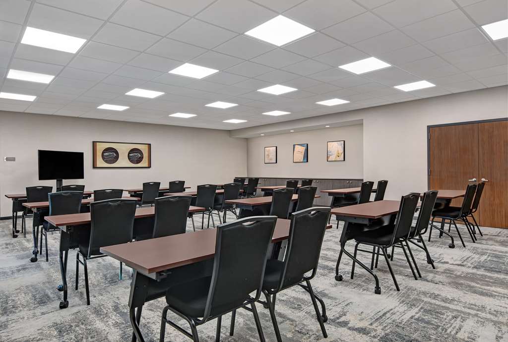 Homewood Sts By Hilton Edison Woodbridge - thumb 10