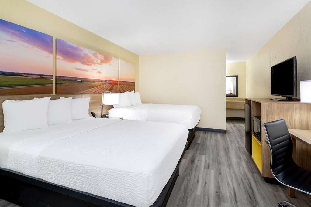 Days Inn & Suites Clovis - thumb 5