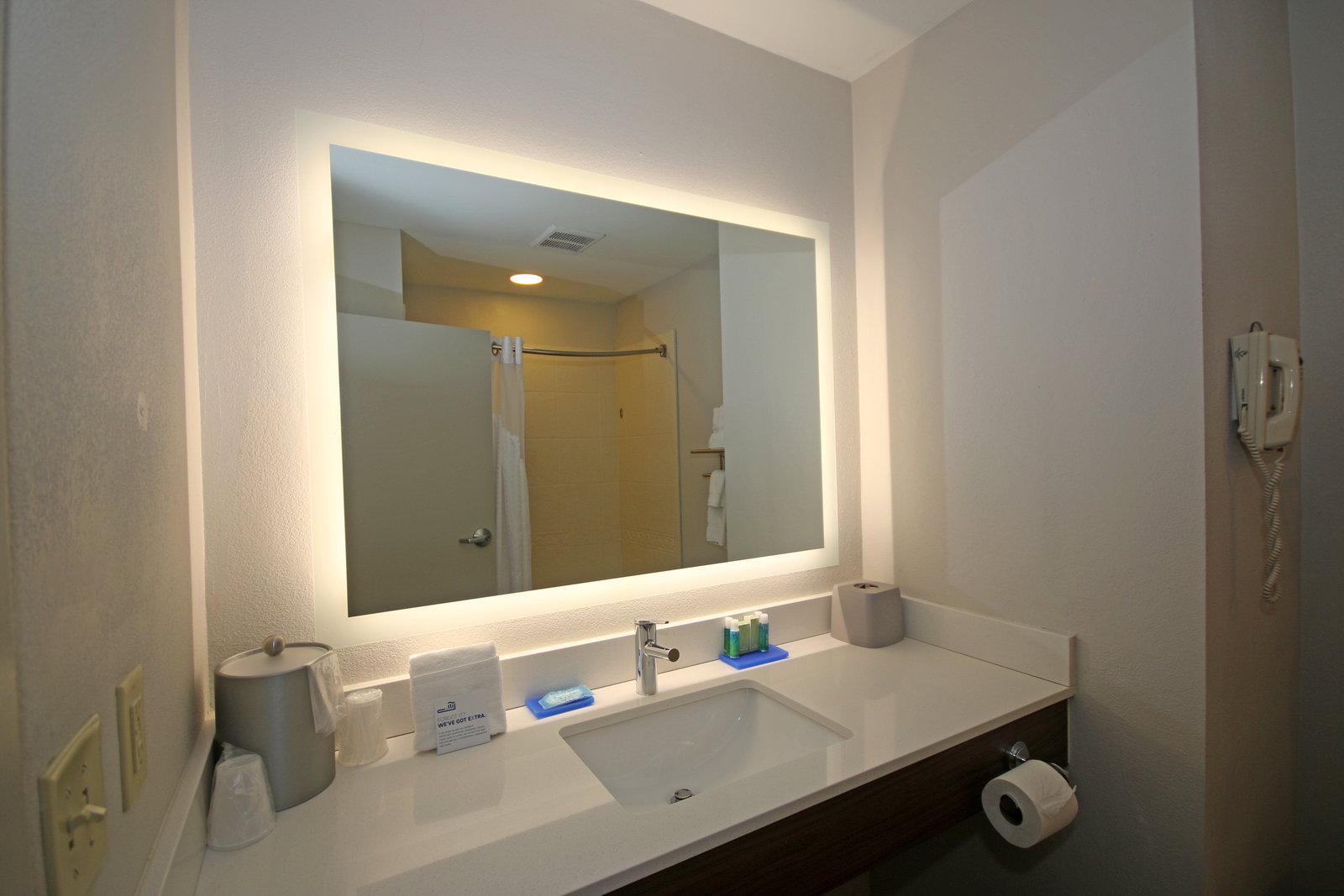 Holiday Inn Express Greensboro-East - thumb 7