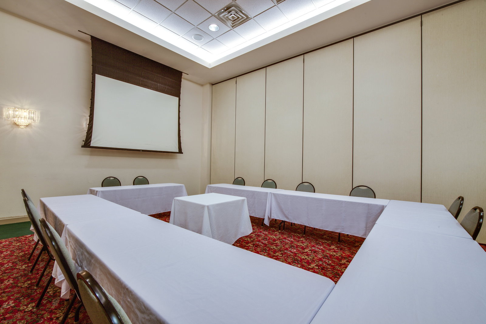 Holiday Inn Express Greensboro-East - thumb 9