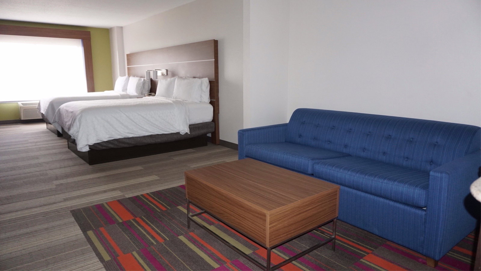 Holiday Inn Express Greensboro-East - thumb 13