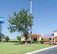 Rodeway Inn  Suites Greensboro - Accommodation Ohio