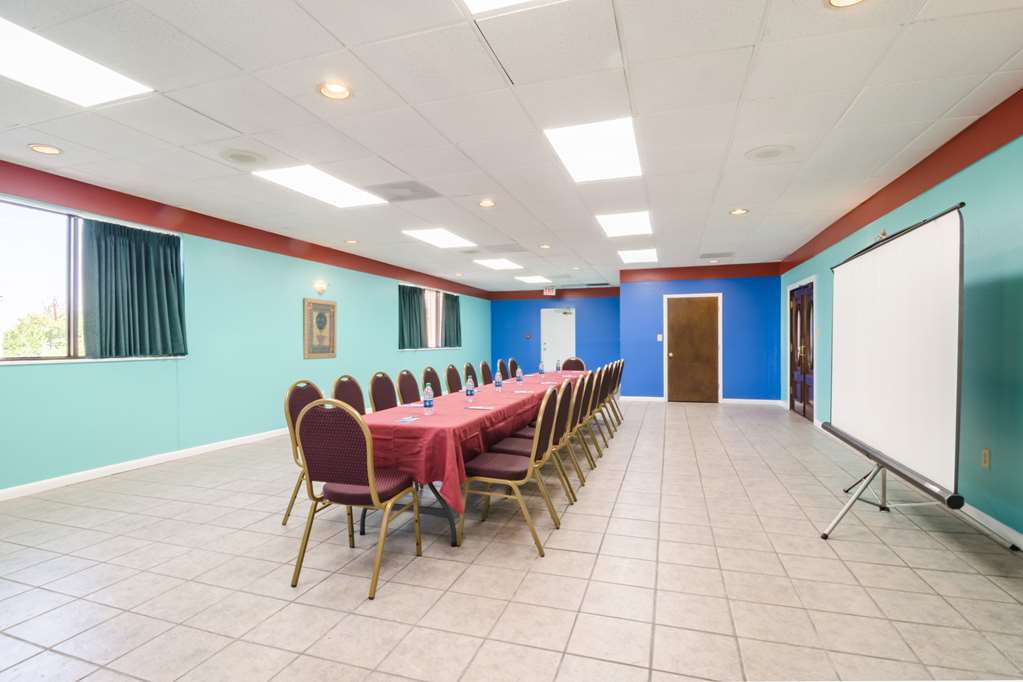 Rodeway Inn & Suites, Greensboro - thumb 9