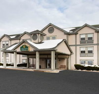 La Quinta Inn  Suites St. Albans - Accommodation Ohio