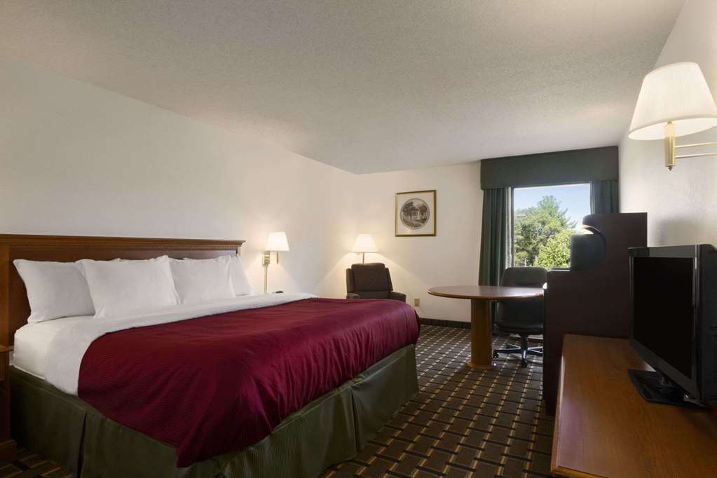 Baymont Inn & Suites Crossville - thumb 7