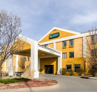 Quality Inn  Suites Manhattan - Accommodation Ohio