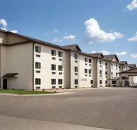 Baymont by Wyndham Wellington - Accommodation Ohio