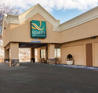Quality Inn  Suites Indiana - Accommodation Ohio