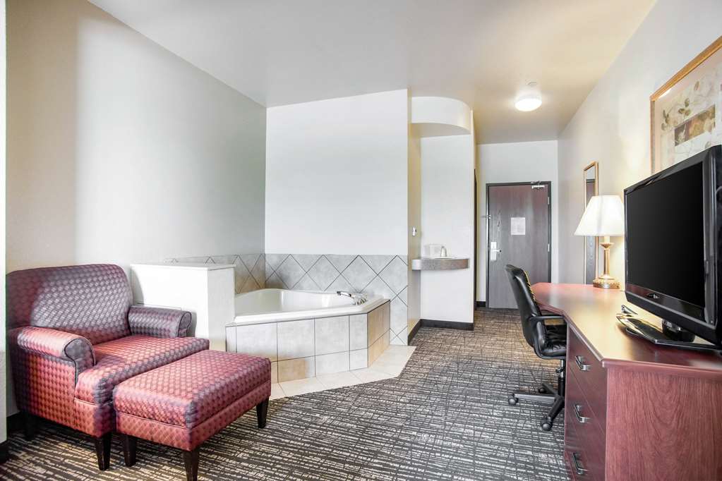Quality Inn - thumb 16