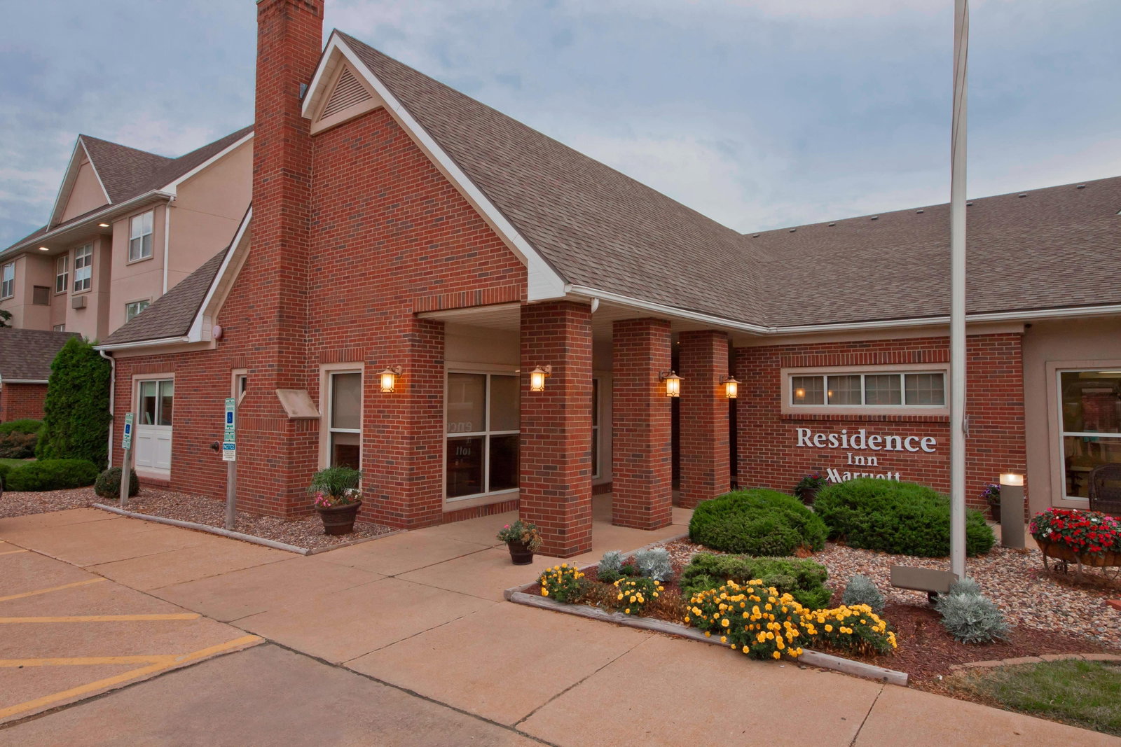 Residence Inn Davenport - thumb 0