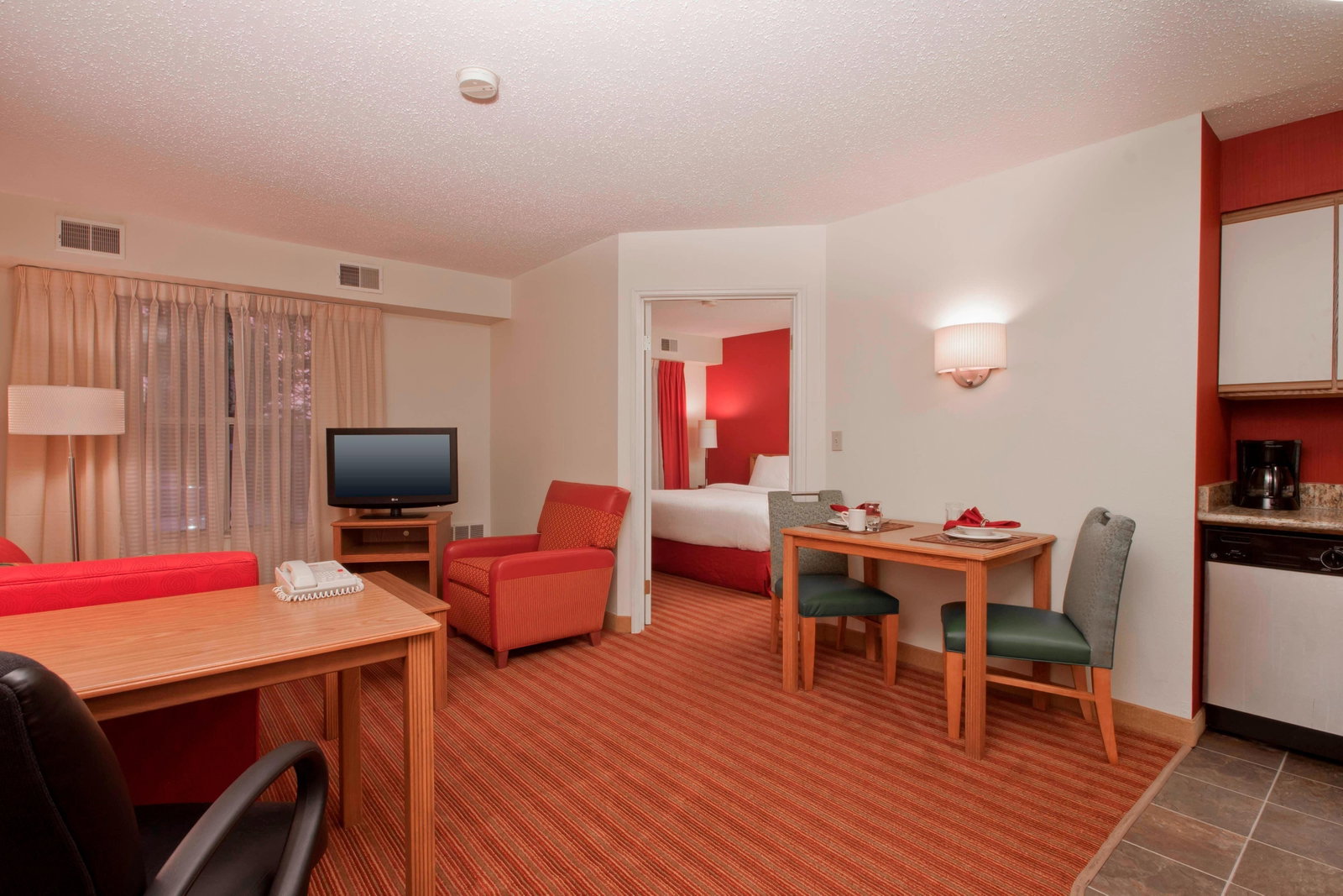 Residence Inn Davenport - thumb 9