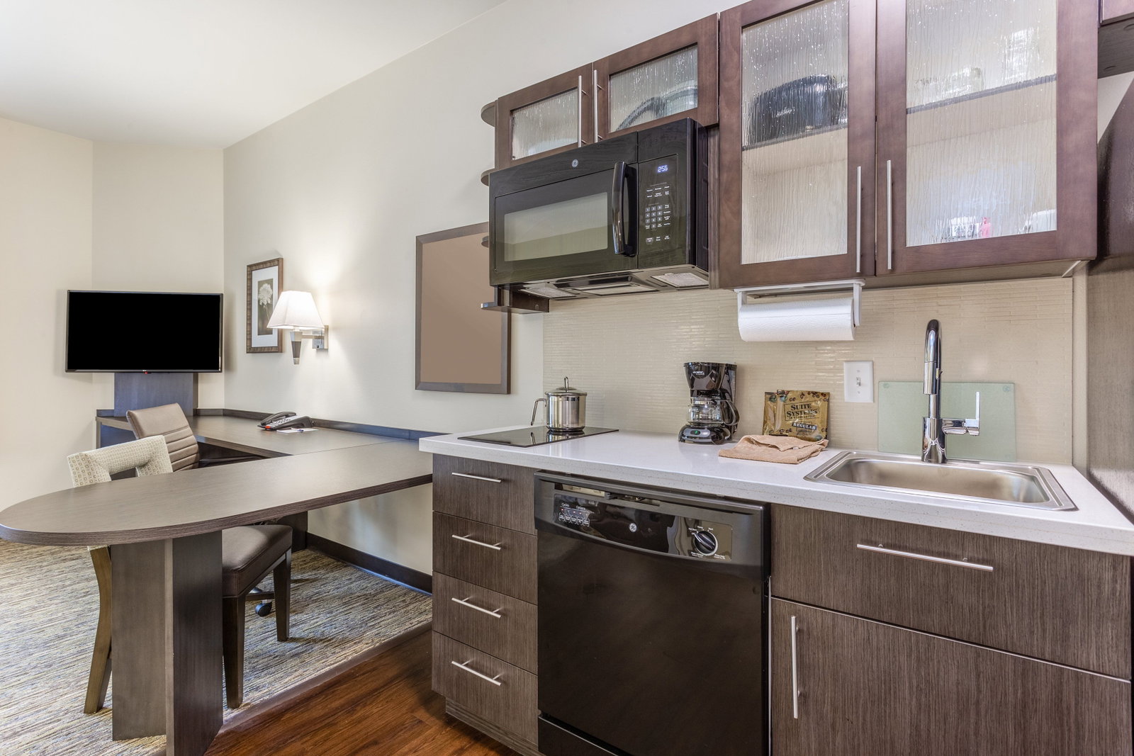 Candlewood Suites Davenport - thumb 5