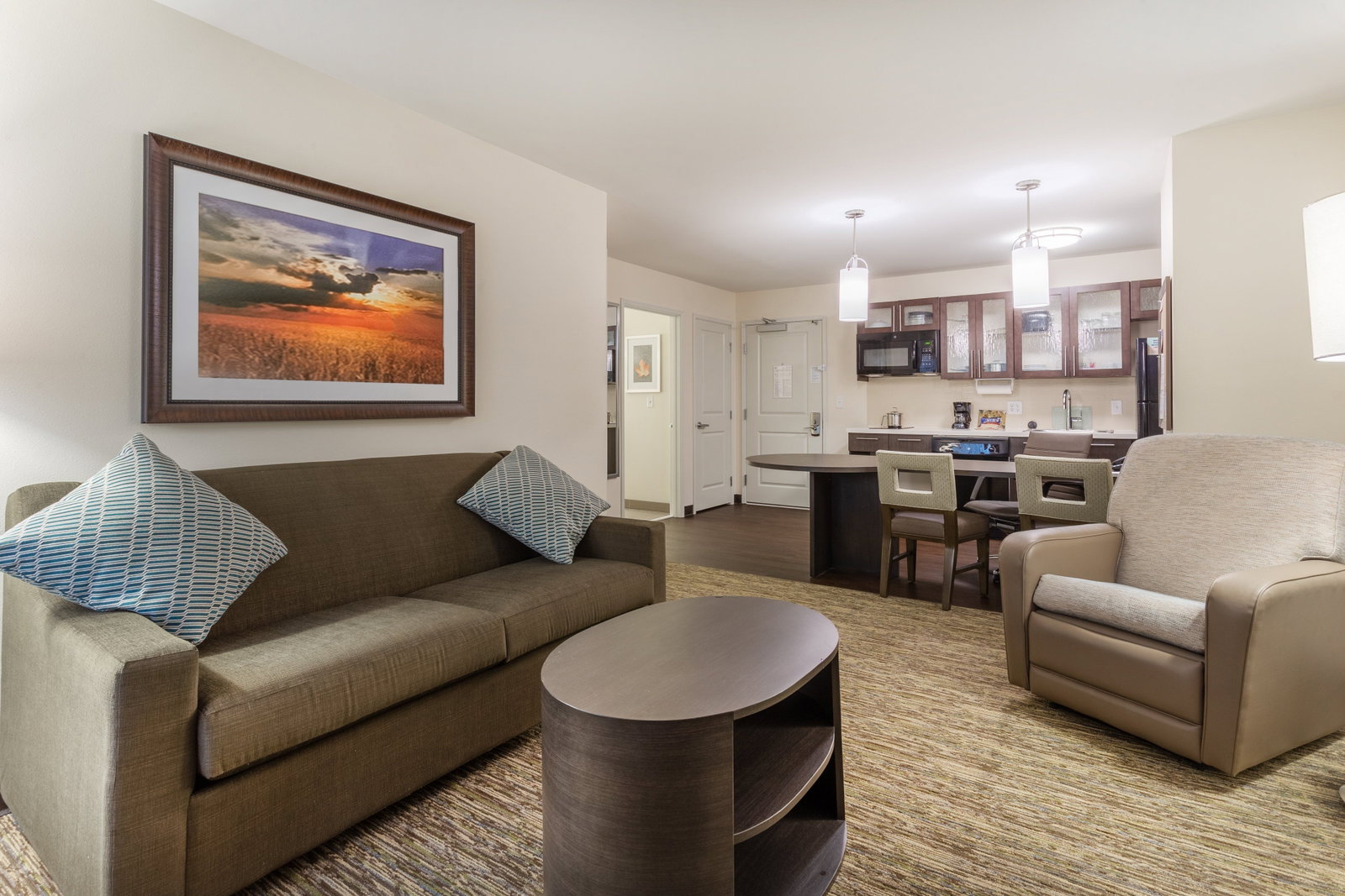 Candlewood Suites Davenport - thumb 8
