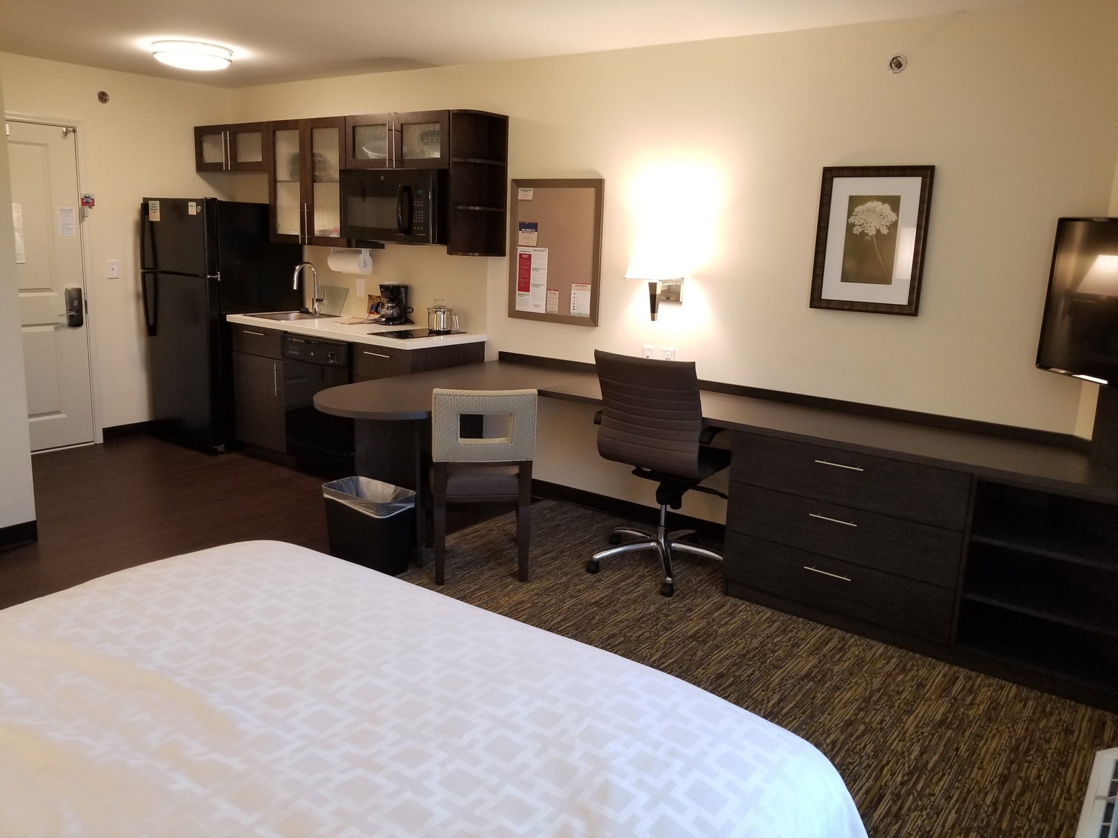 Candlewood Suites Davenport - thumb 9