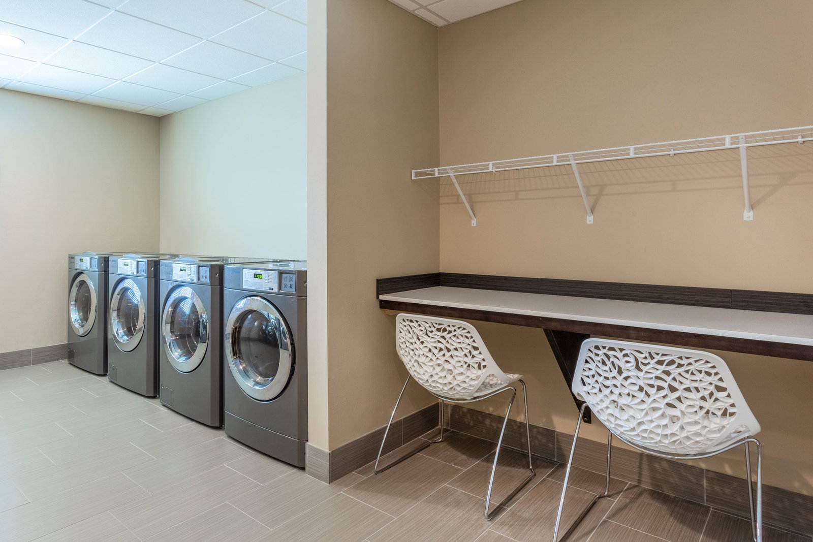 Candlewood Suites Davenport - thumb 14