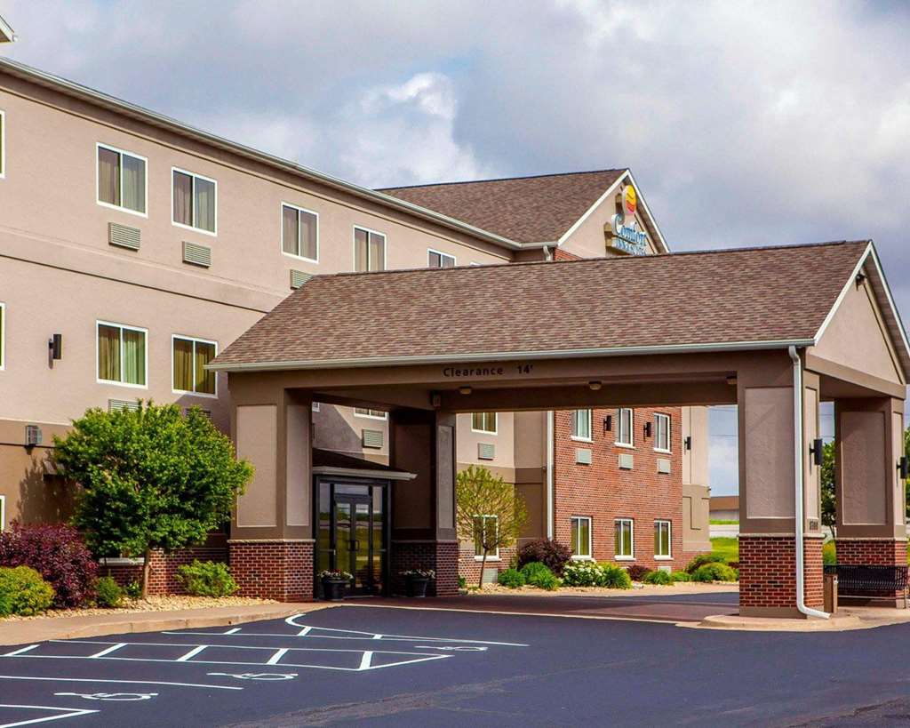 Comfort Inn & Suites - thumb 2
