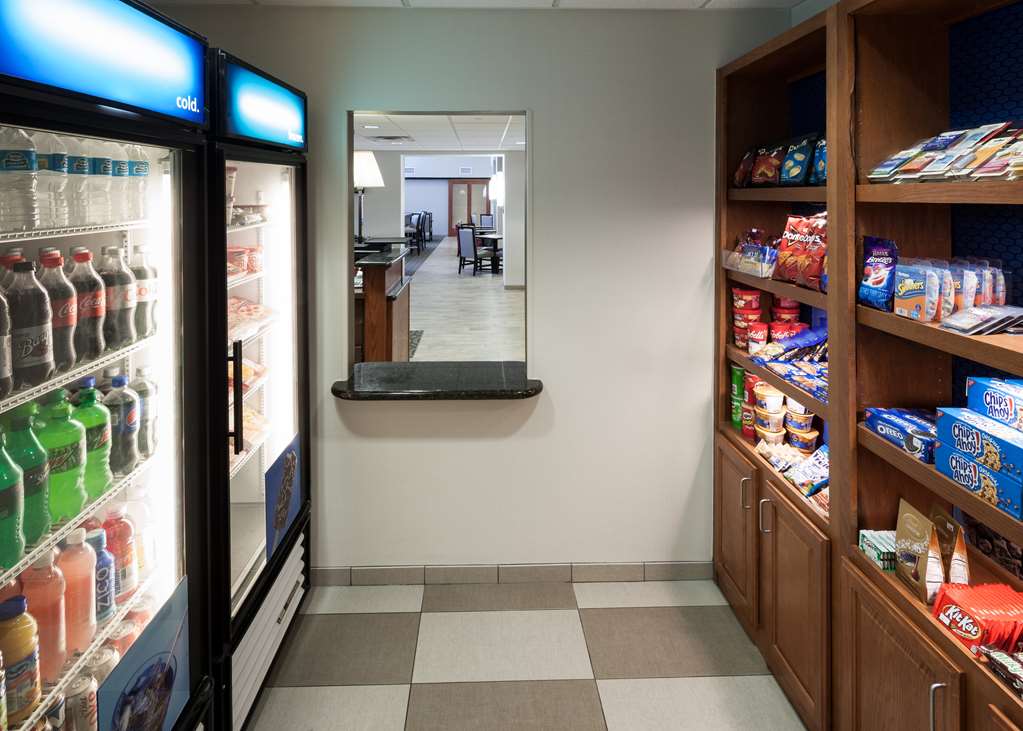 Hampton Inn & Suites Davenport - thumb 10