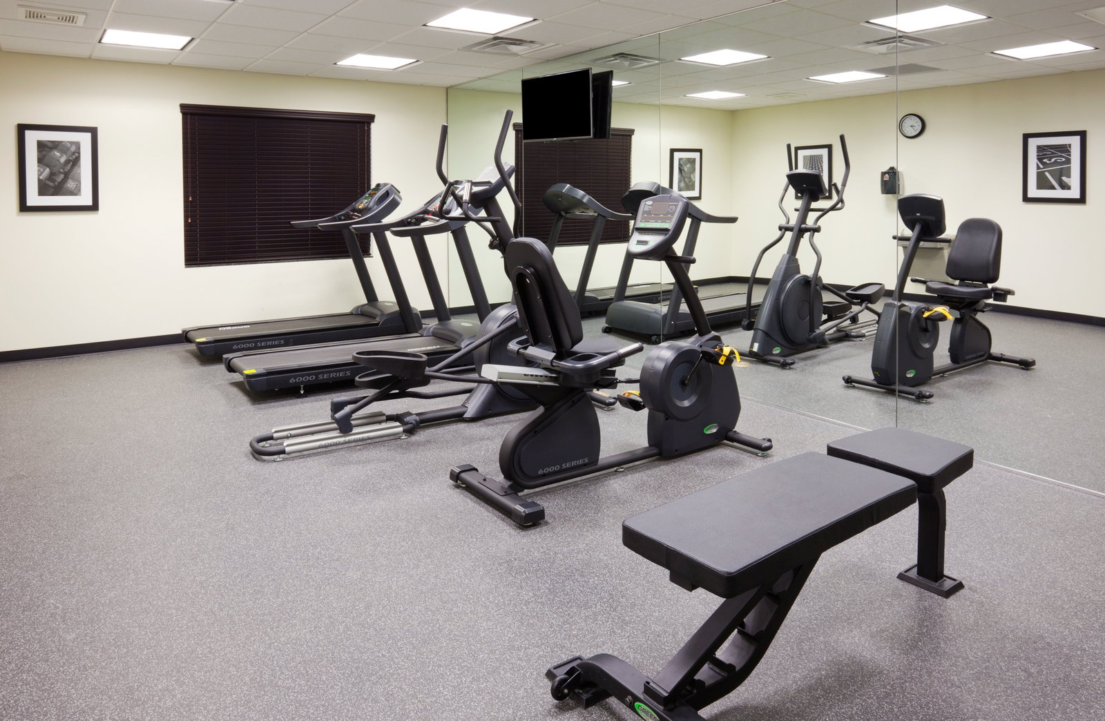 Holiday Inn Express & Suites North - thumb 14