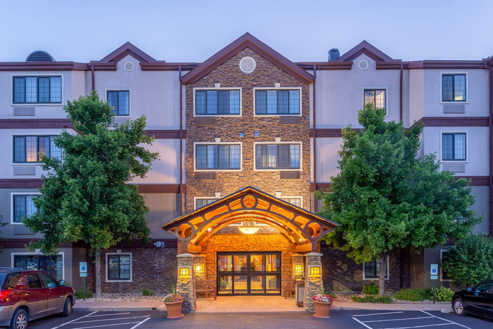 Staybridge Suites - thumb 0