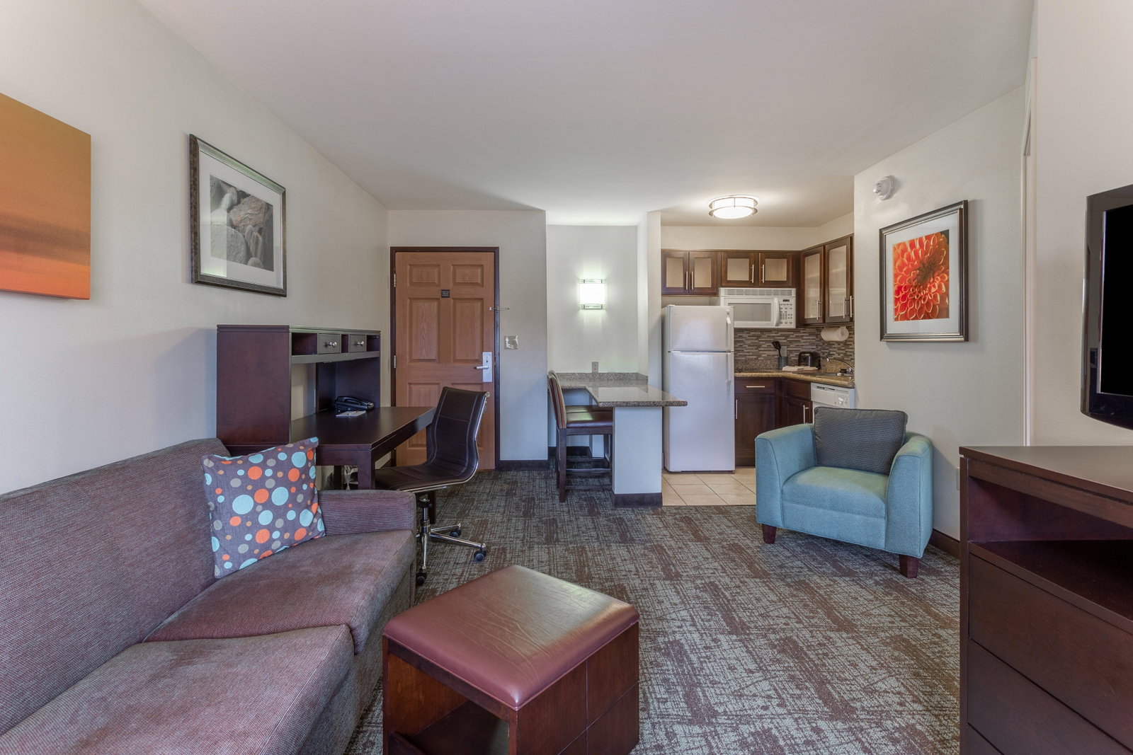 Staybridge Suites - thumb 5