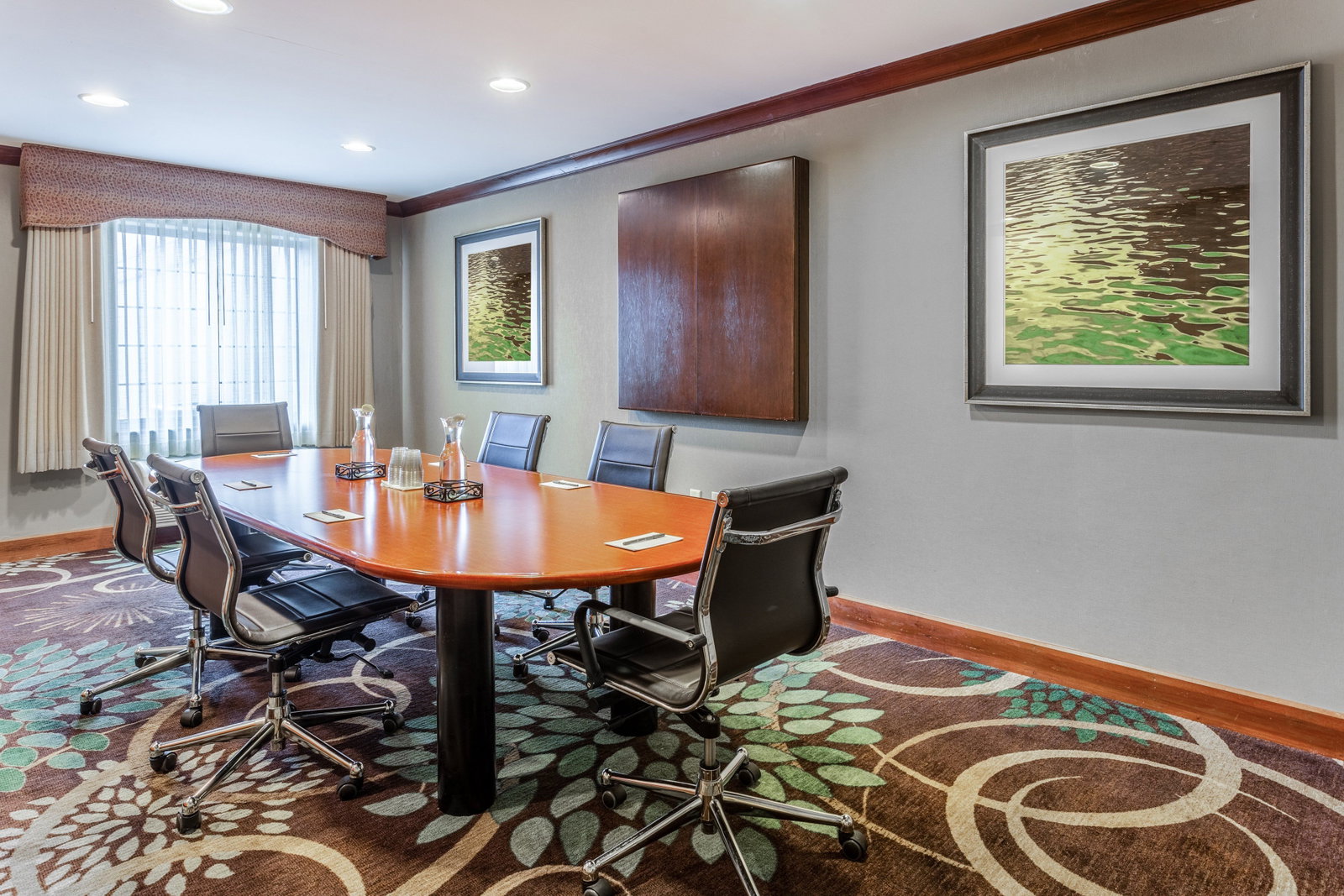 Staybridge Suites - thumb 9