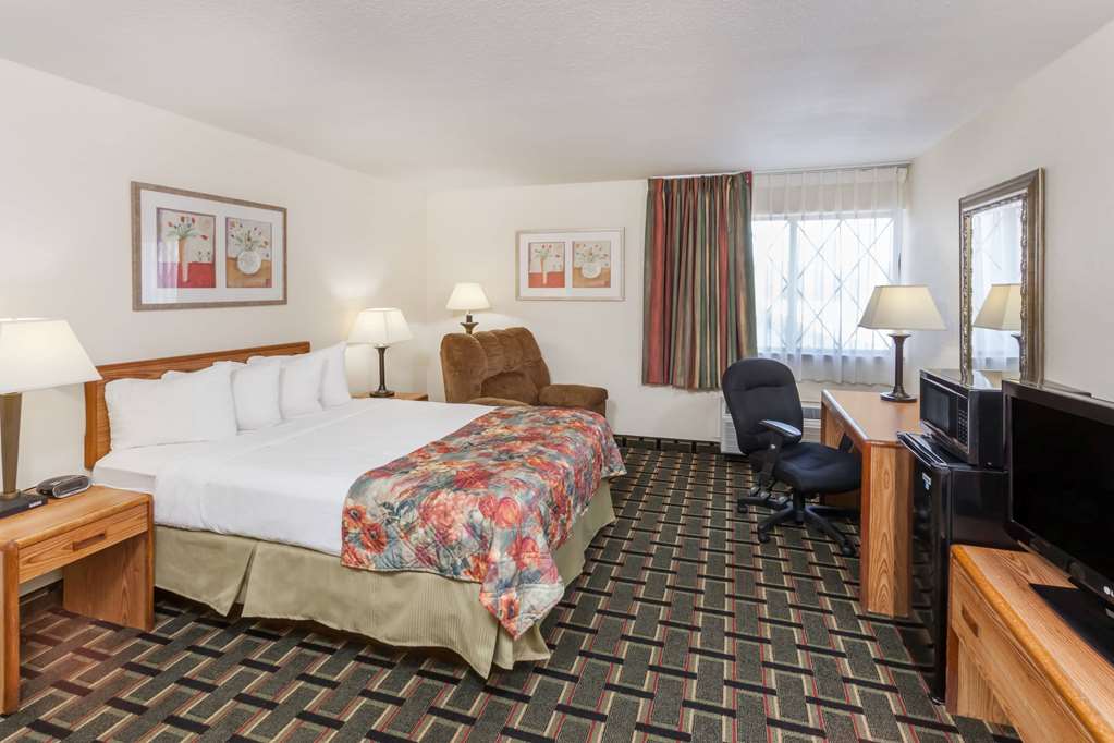 Baymont Inn & Suites Decatur - thumb 11